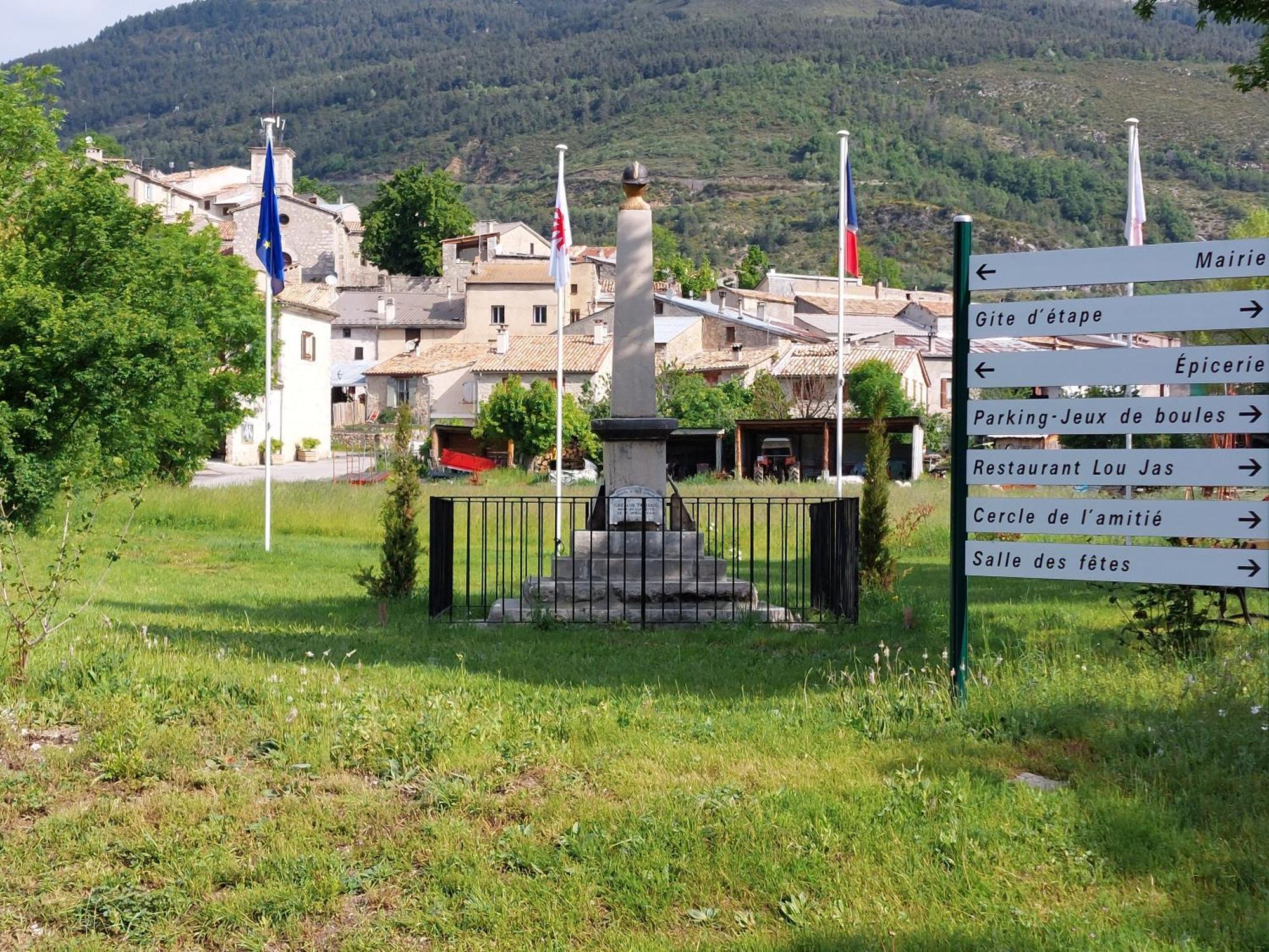 Bed and Breakfast La Fischaumiere Soleilhas Экстерьер фото